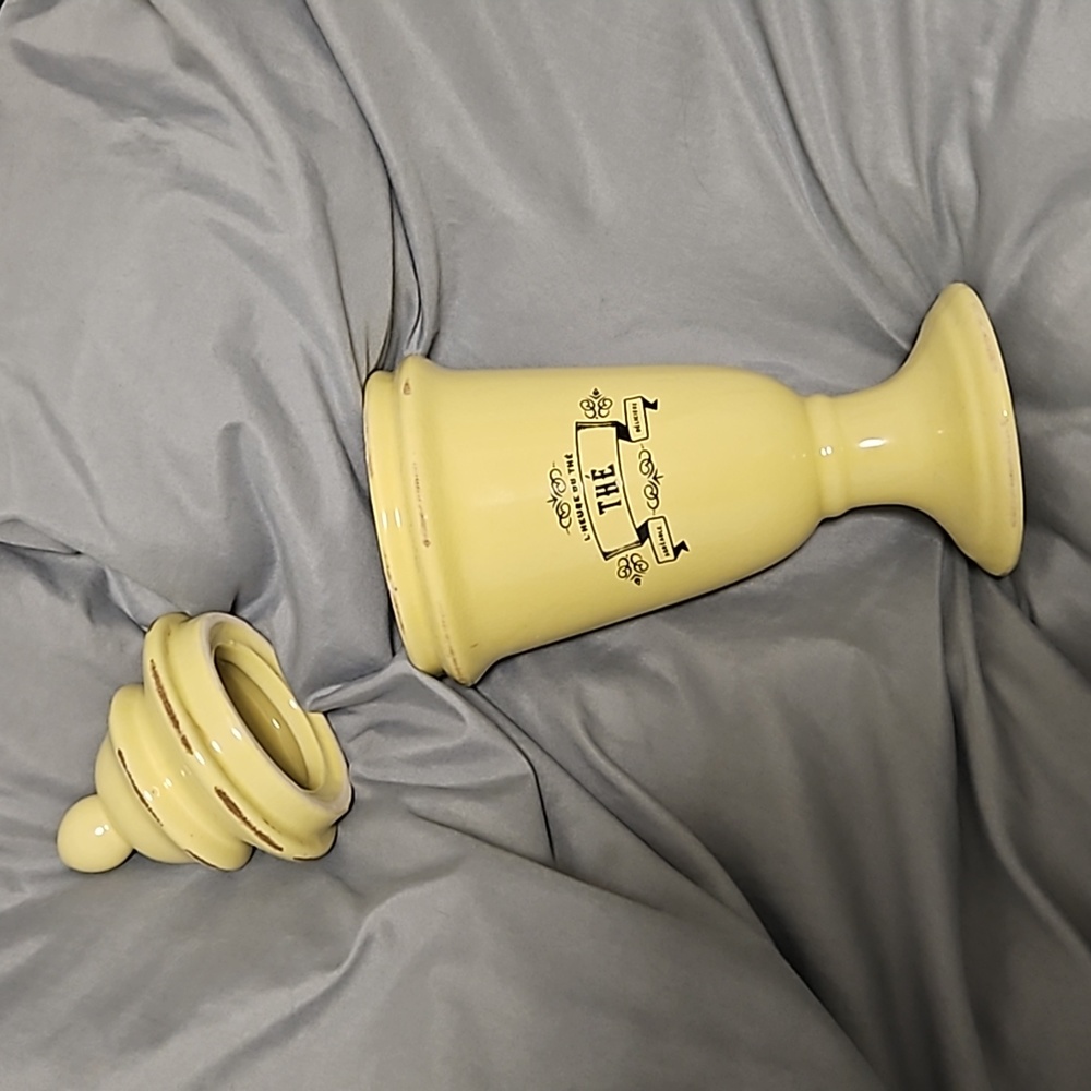 Yellow Vase/Container